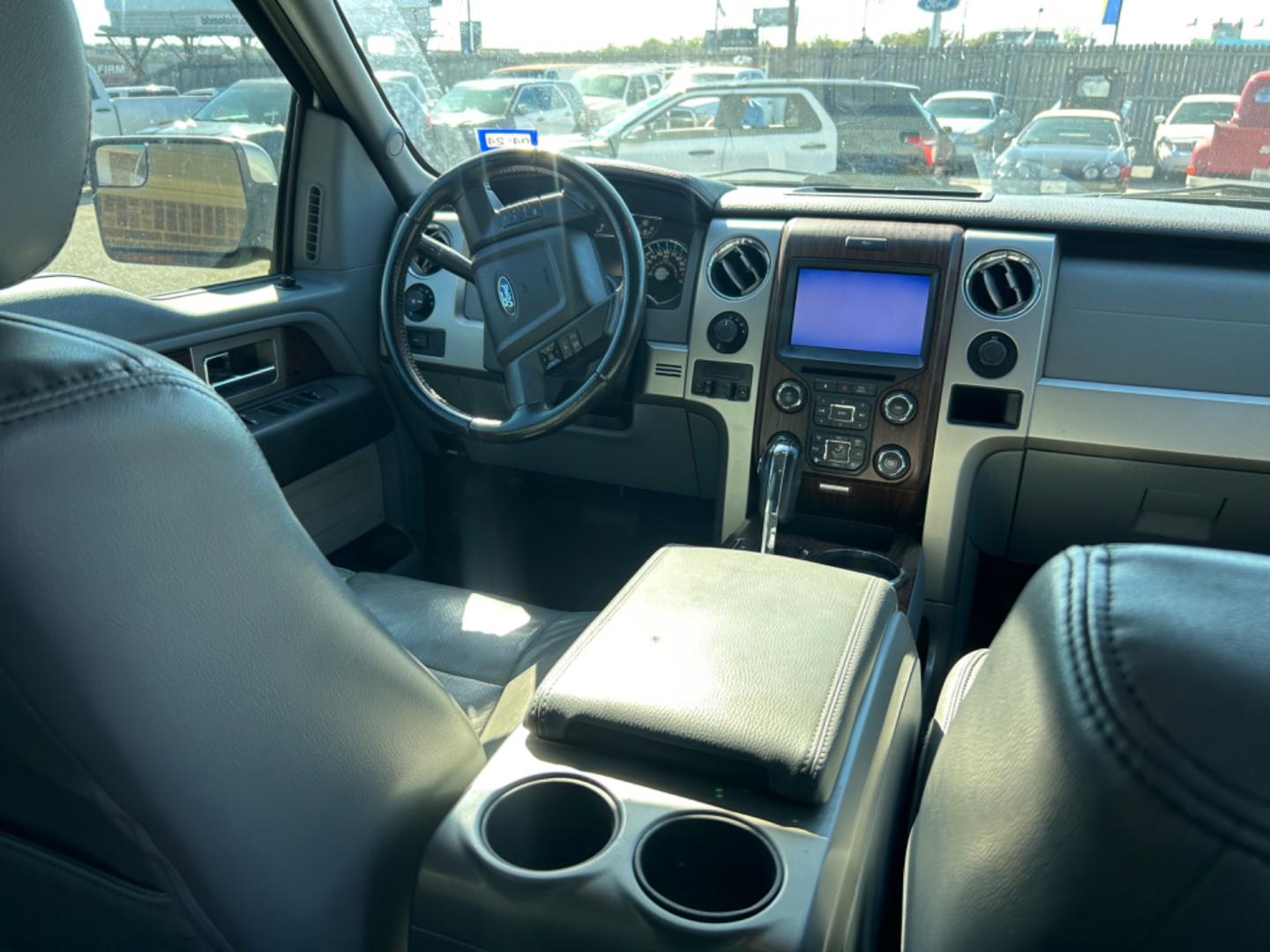 2013 Silver Ford F-150 XLT SuperCrew 6.5-ft. Bed 4WD (1FTFW1ET1DF) with an 3.5L V6 TURBO engine, 6-Speed Automatic transmission, located at 1687 Business 35 S, New Braunfels, TX, 78130, (830) 625-7159, 29.655487, -98.051491 - Photo#5